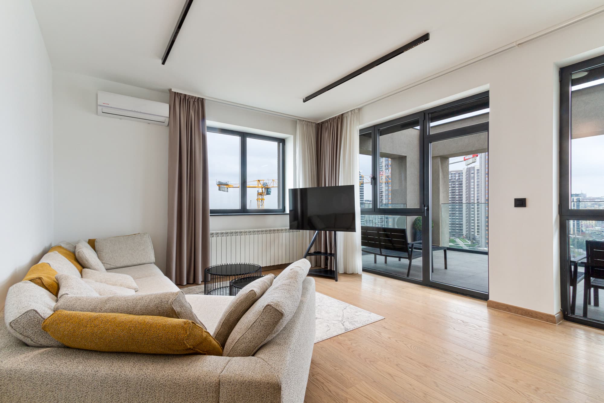 BW Sole - Stan na 10. spratu sa terasom od 19m²