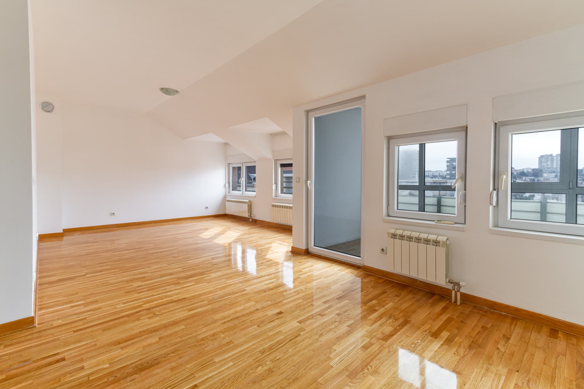 Lekino Brdo - Petosoban duplex u novogradnji