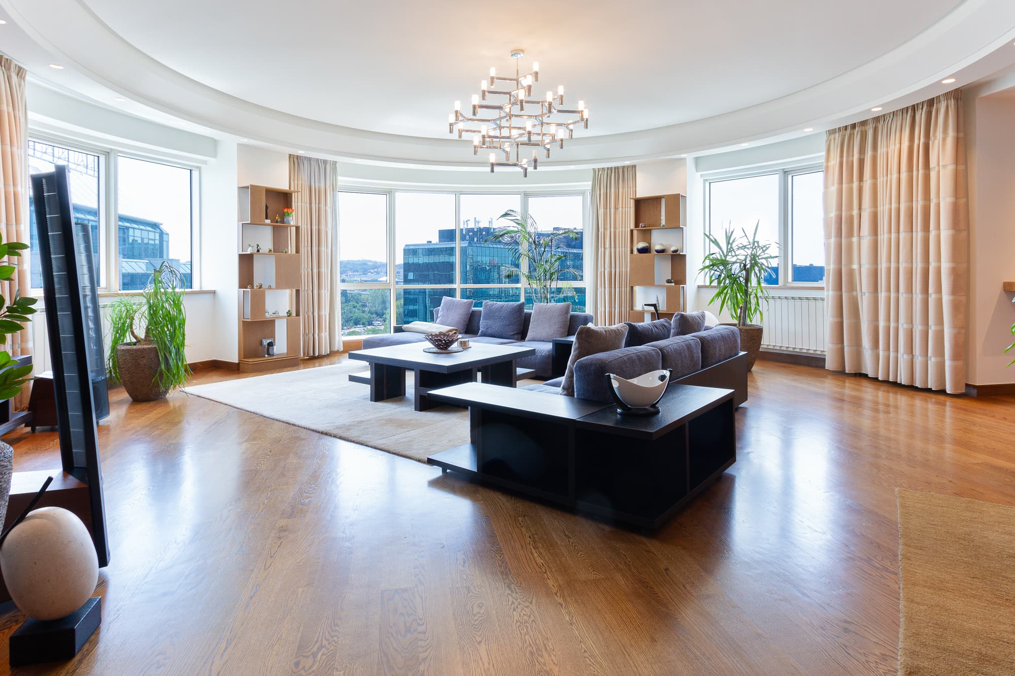 Savograd - Luksuzan 4BR stan u blizini Crown Plaze